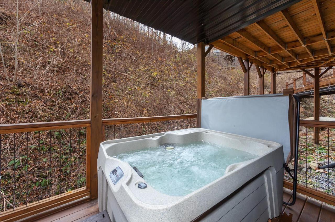 Night Owl Cabin Villa แกตลิงเบิร์ก ภายนอก รูปภาพ
